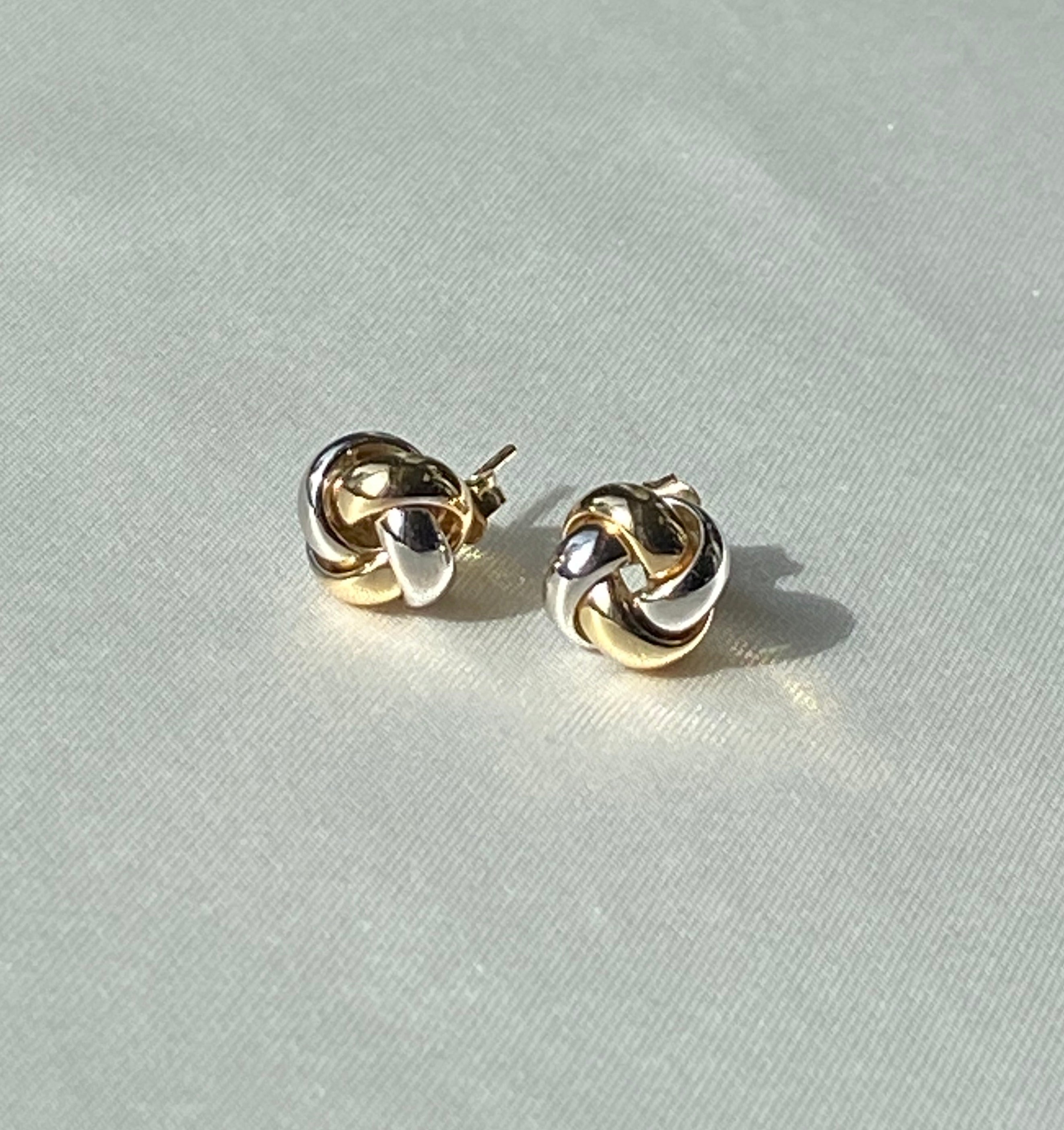 Two Tone Knot Stud